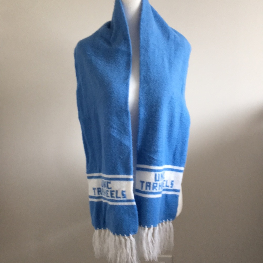 UNC Tarheels vintage vibe scarf with tassels - Picture 3 of 3